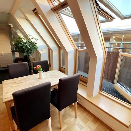 Loft + Balkon In Historischem Altbau Am Marktplatz 켐니츠 외부 사진